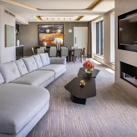 Cordis, Auckland By Langham Hospitality Group Hotel Exterior photo A living room in a penthouse at The Ritz-Carlton, Chicago